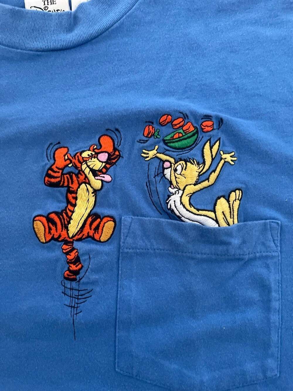 Vintage 1990s Winnie The Pooh Disney Embroidered Stitched T Shirt Medium Tigger